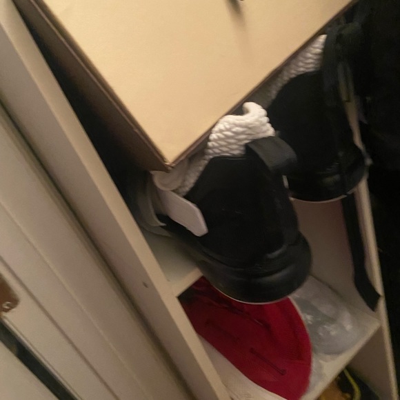 Lebron James Nike - Picture 4 of 4